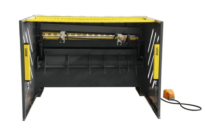 Kaka Industrial Q11-4811A Electric metal shearing machine with light curtain 220V-60HZ-3PH - Image 4